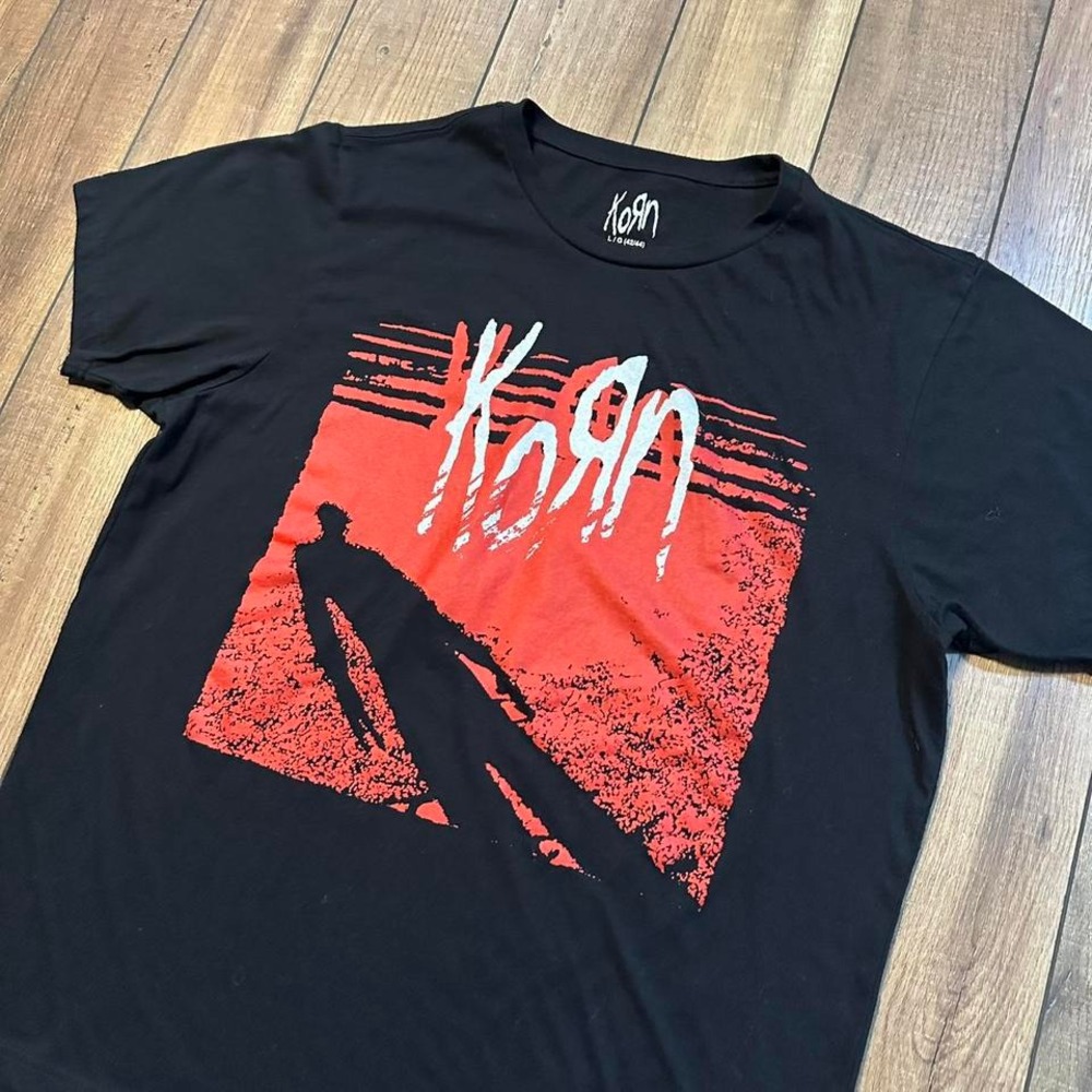 Korn black and red shadow man self titled band tee size large‎